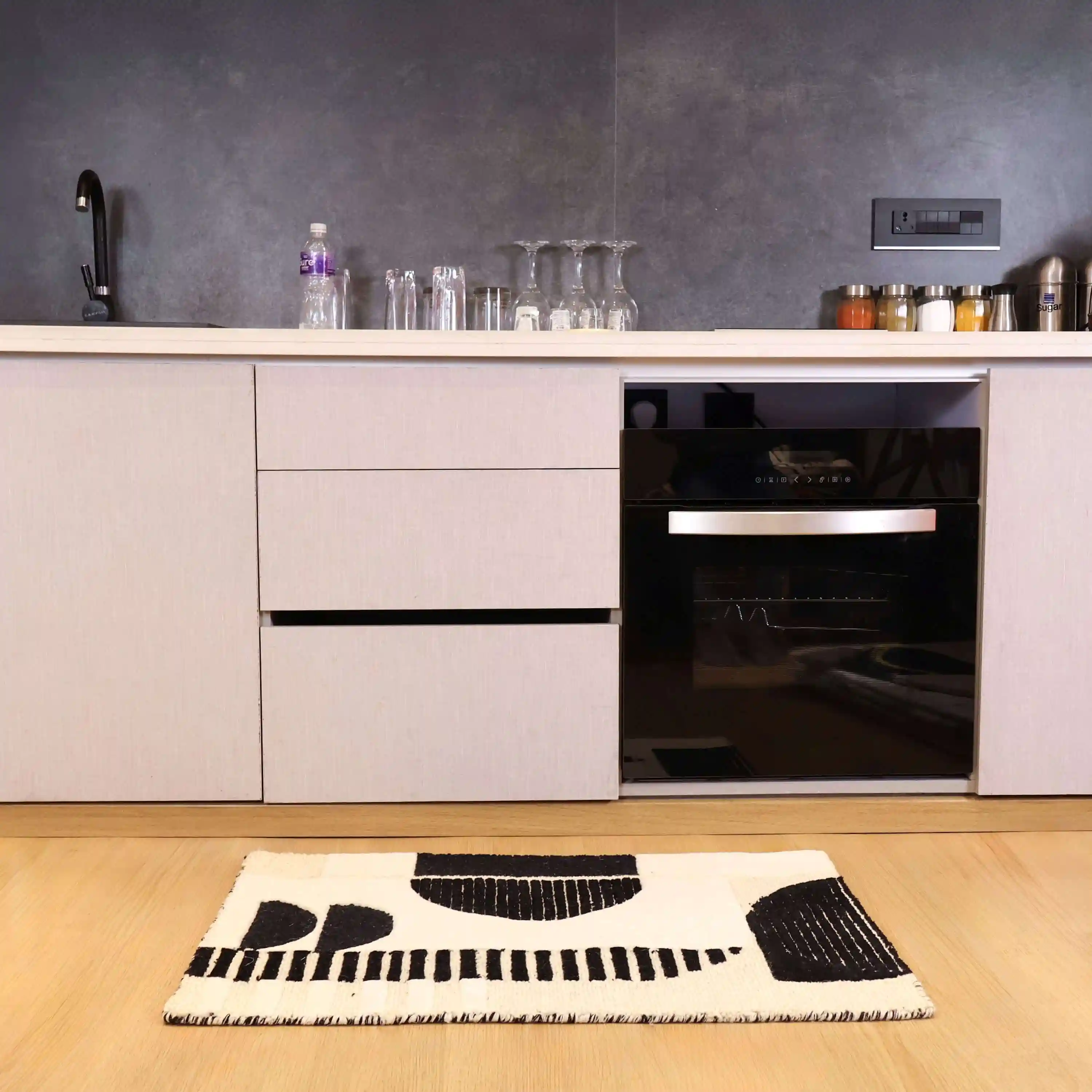 Hand Tufted Brooklyn Geometric Wool Rug - Image 3