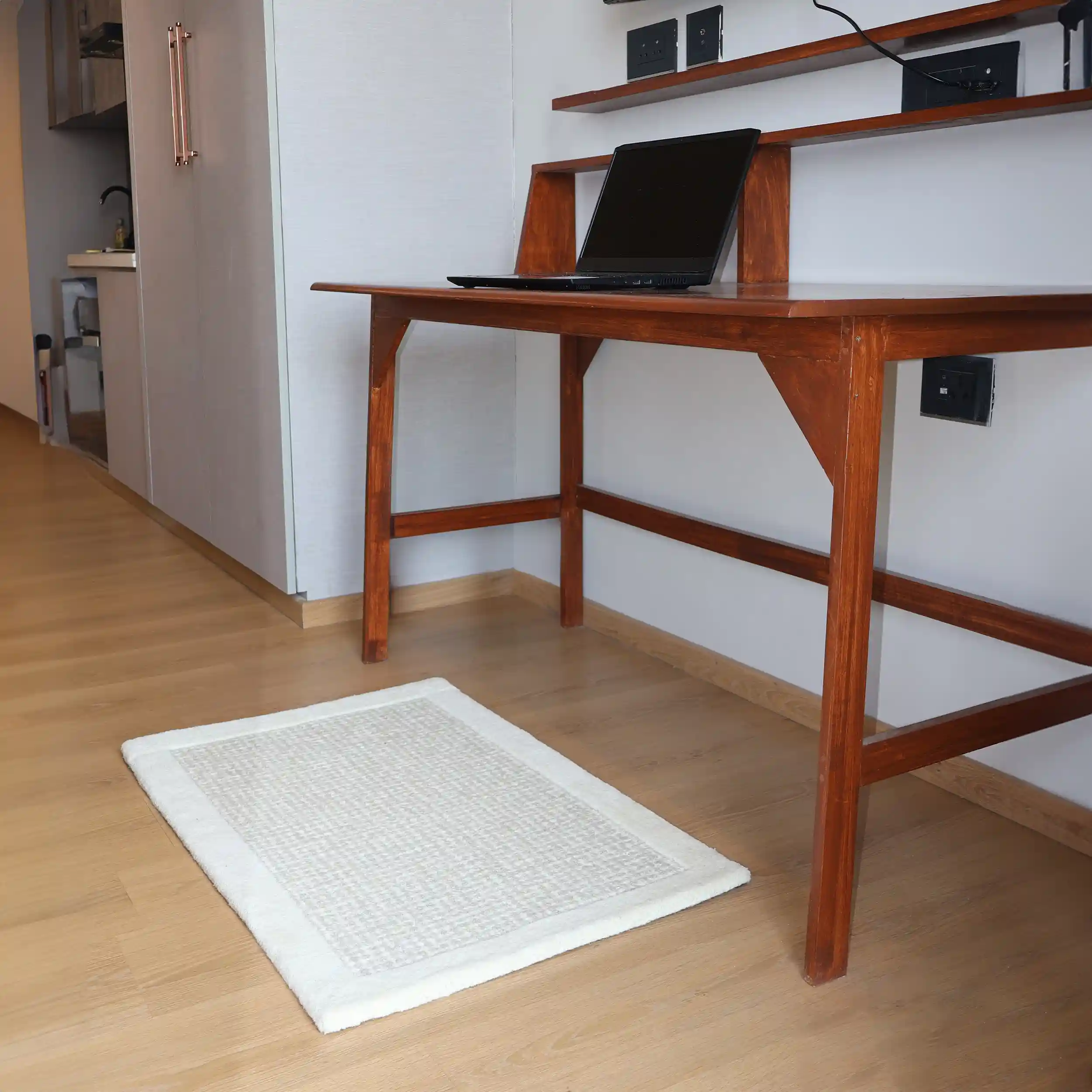 Hand Tufted Siena Cream and Gray Wool Rug - Image 4