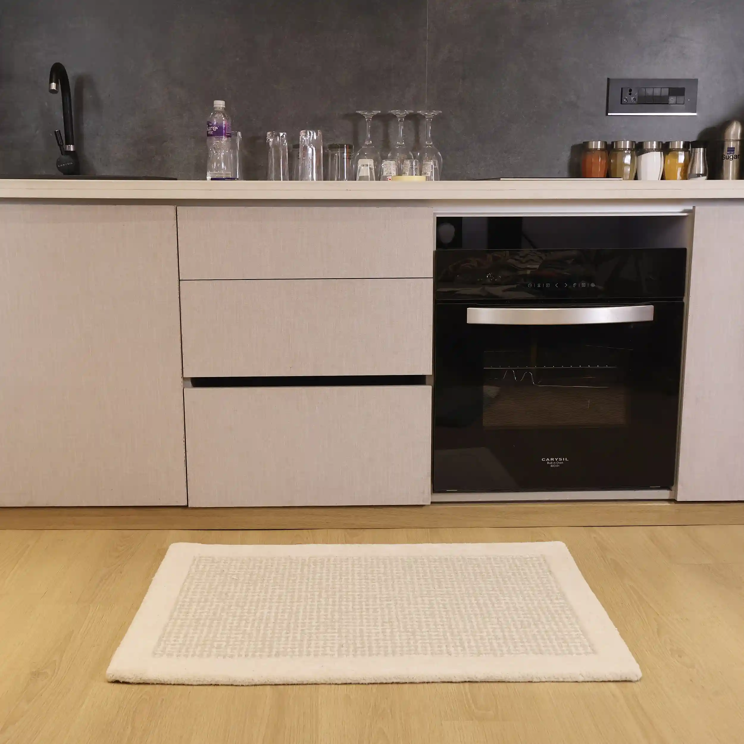 Hand Tufted Siena Cream and Gray Wool Rug - Image 5